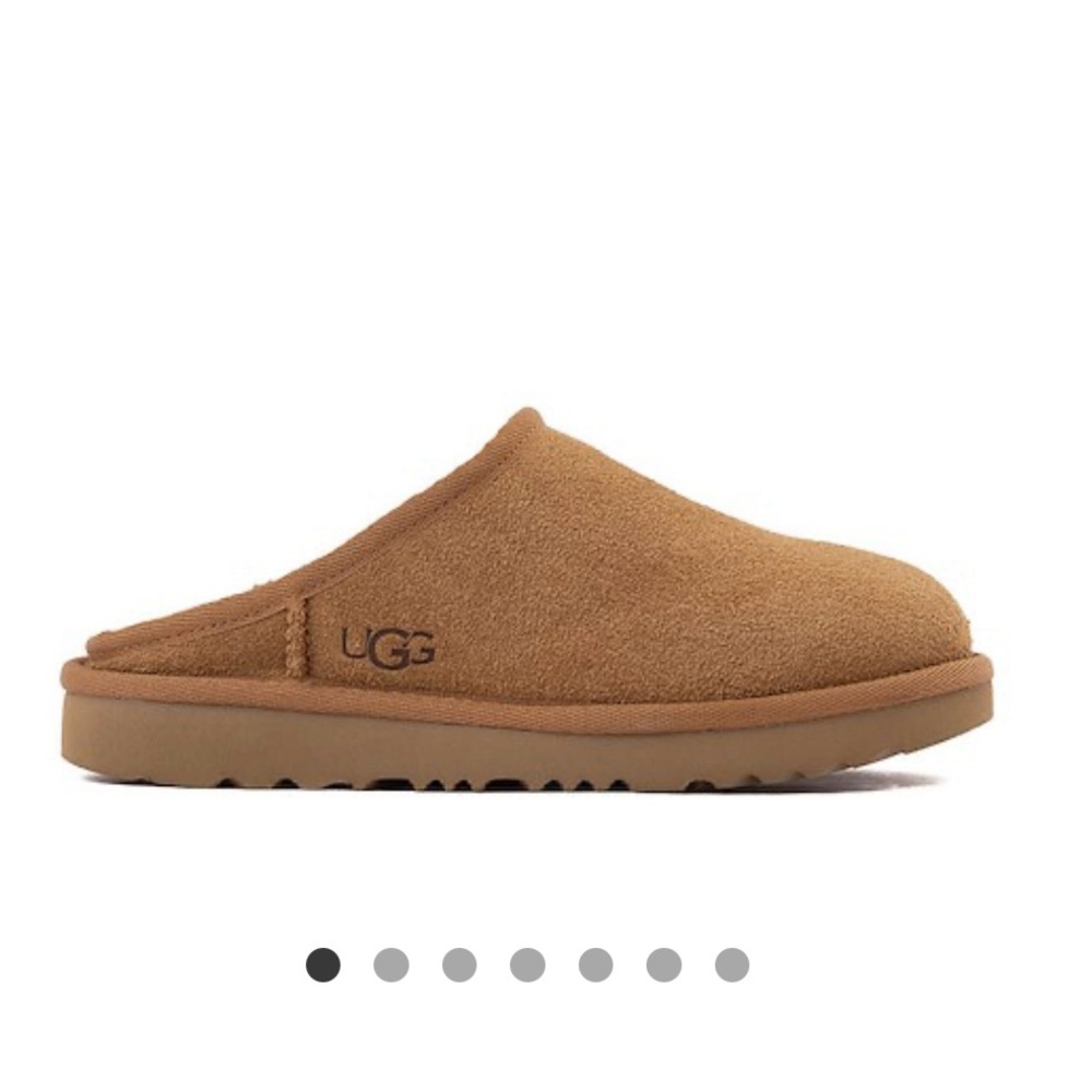 Ugg Classic Slip on Slipper!